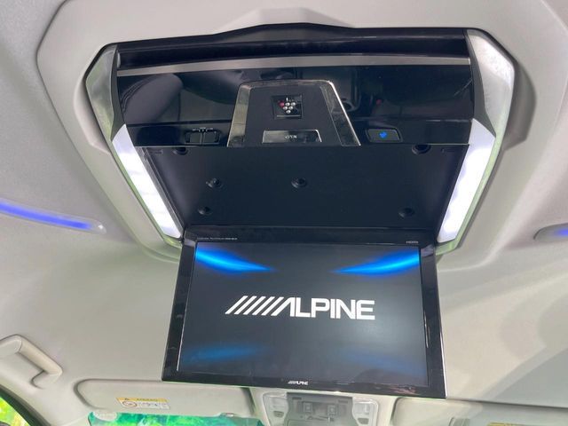 TOYOTA VELLFIRE 2015