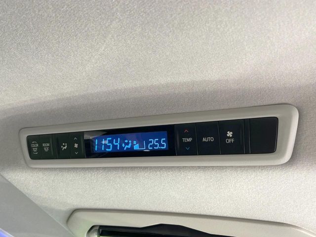 TOYOTA VELLFIRE 2015