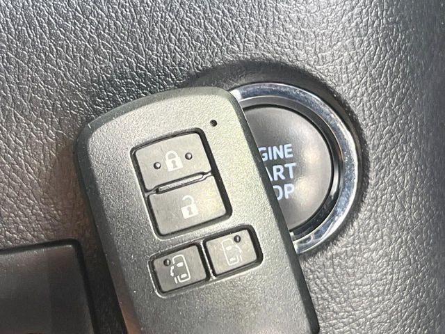 TOYOTA VELLFIRE 2015