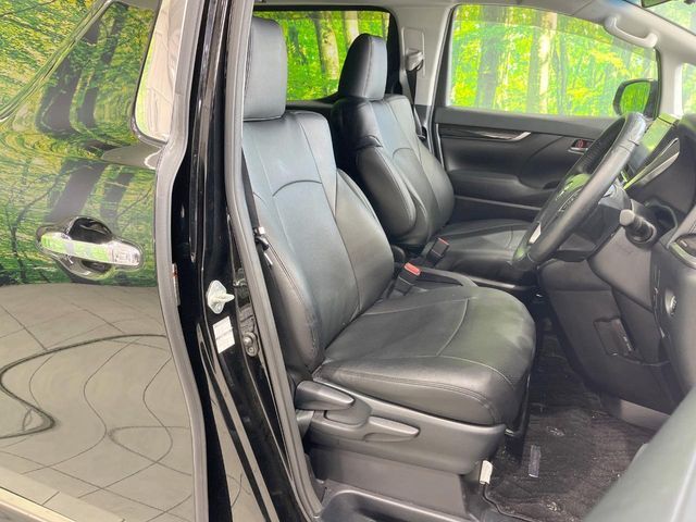 TOYOTA VELLFIRE 2015