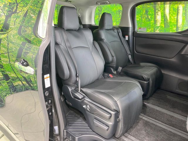 TOYOTA VELLFIRE 2015