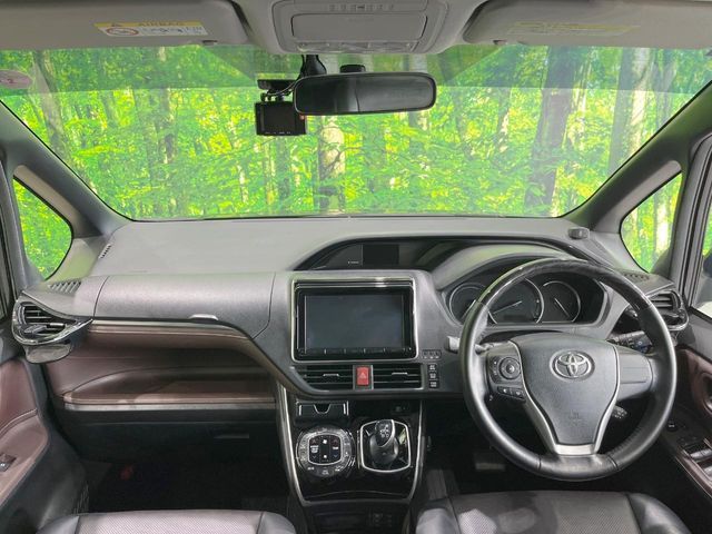 TOYOTA ESQUIRE HYBRID 2015