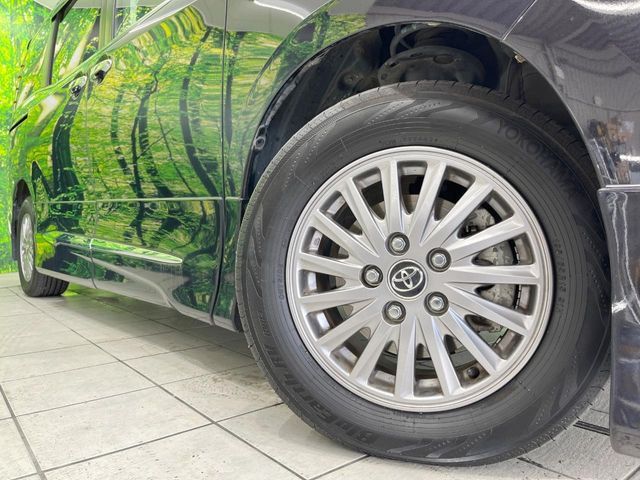 TOYOTA ESQUIRE HYBRID 2015