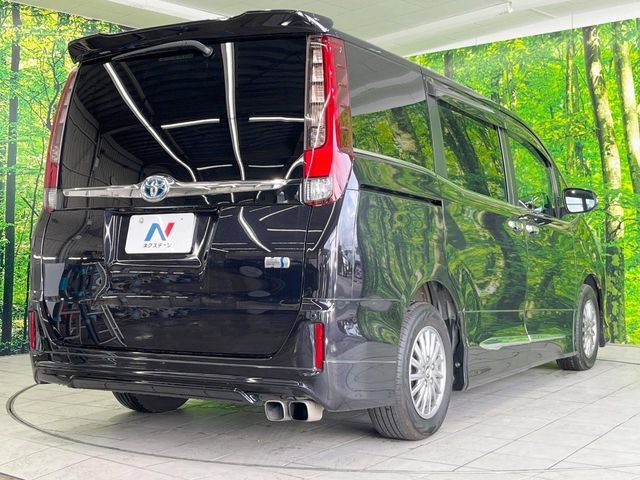 TOYOTA ESQUIRE HYBRID 2015