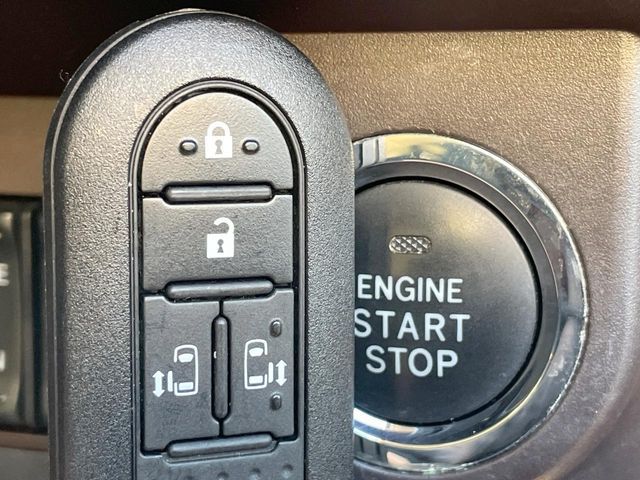 TOYOTA ROOMY 4WD 2018