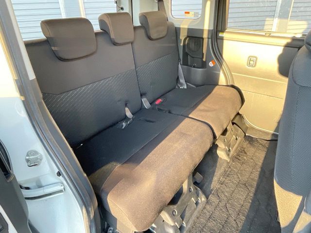 TOYOTA ROOMY 4WD 2018