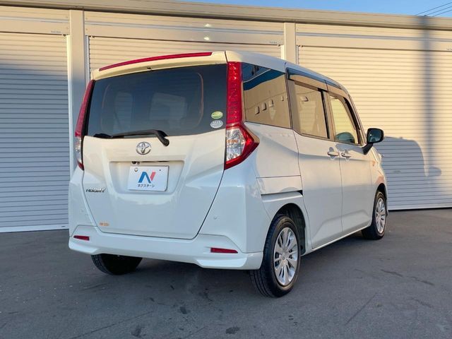 TOYOTA ROOMY 4WD 2018