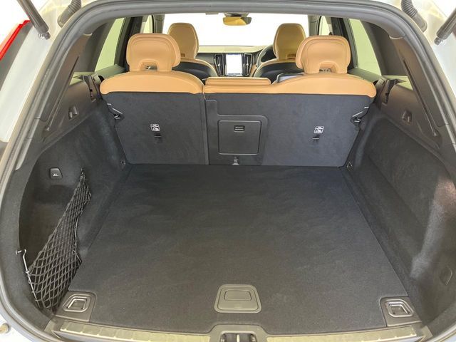 VOLVO VOLVO XC60 2022