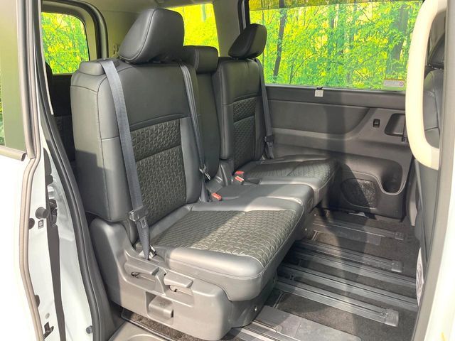 NISSAN SERENA  WG 2024