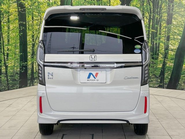 HONDA N BOX CUSTOM 2018