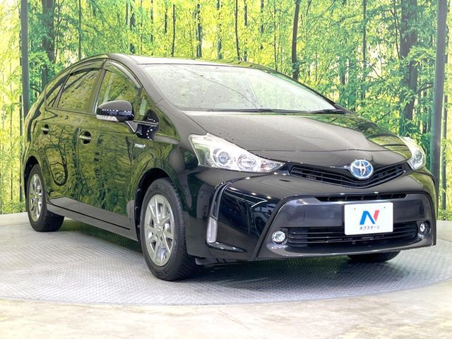 TOYOTA PRIUS Alpha 2017