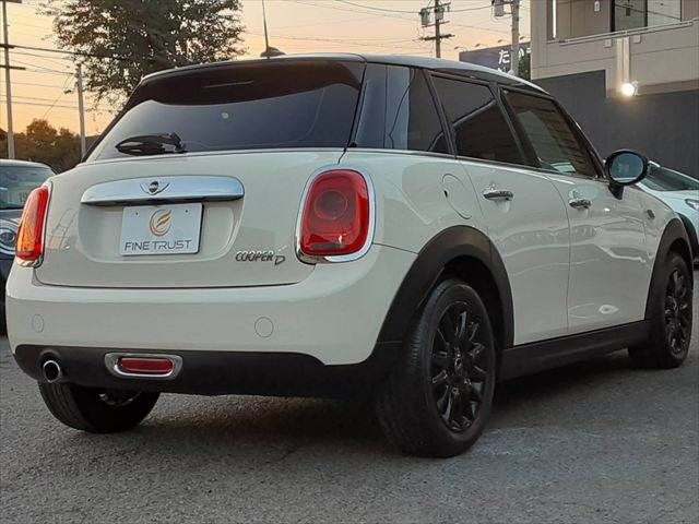 BMW BMW MINI COOPER D 5DOOR 2016