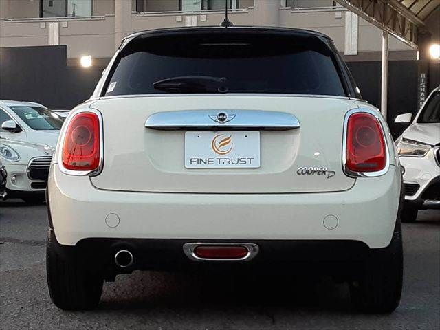 BMW BMW MINI COOPER D 5DOOR 2016