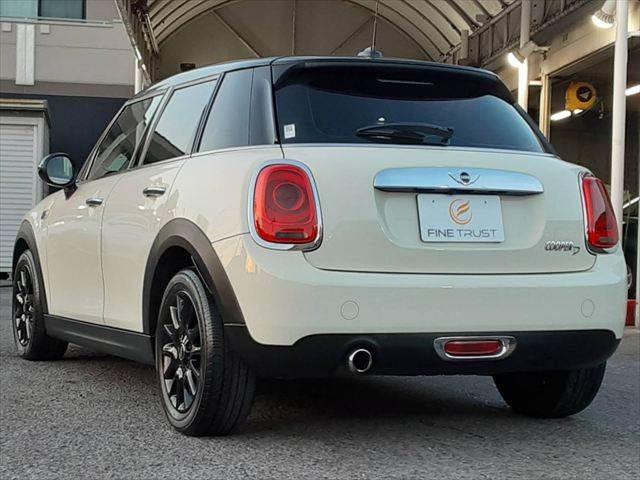 BMW BMW MINI COOPER D 5DOOR 2016