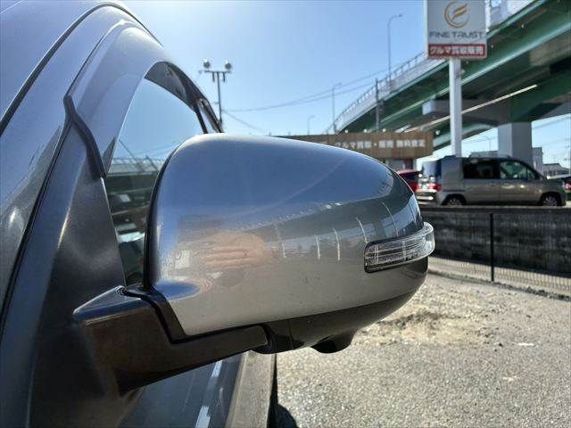 MITSUBISHI OUTLANDER PHEV 2016