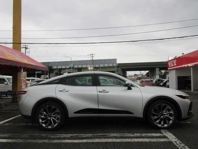 TOYOTA CROWN CROSSOVER 2023