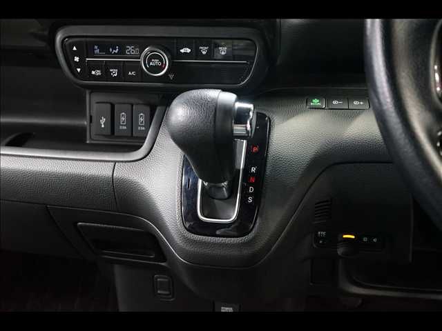 HONDA N BOX CUSTOM 2018