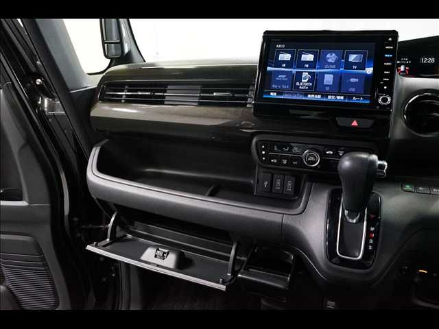 HONDA N BOX CUSTOM 2018