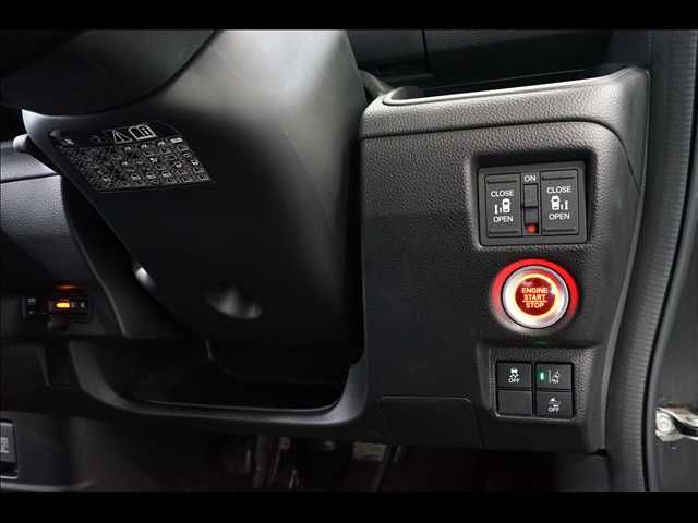 HONDA N BOX CUSTOM 2018