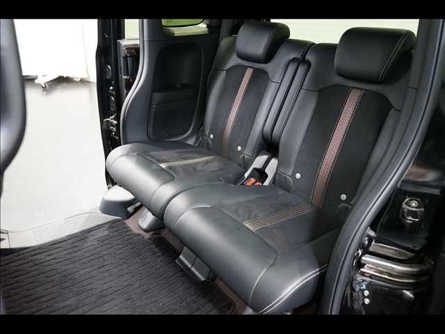 HONDA N BOX CUSTOM 2018