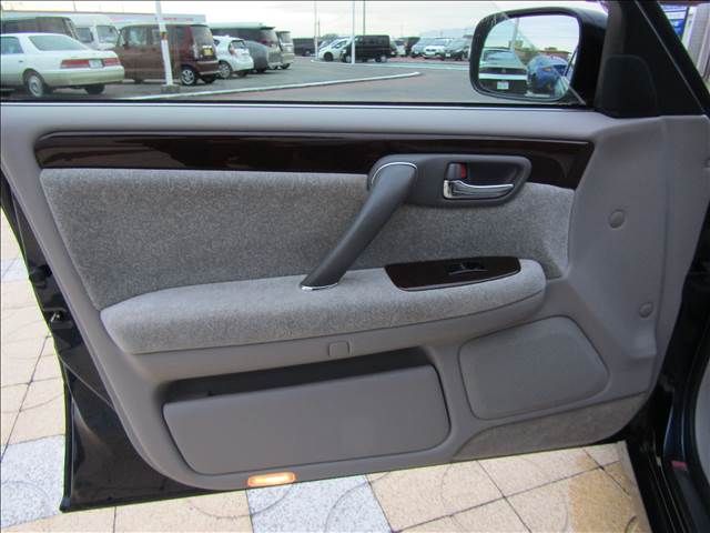 TOYOTA CROWN sedan 2001