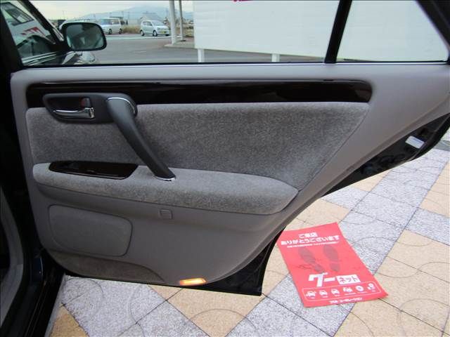 TOYOTA CROWN sedan 2001