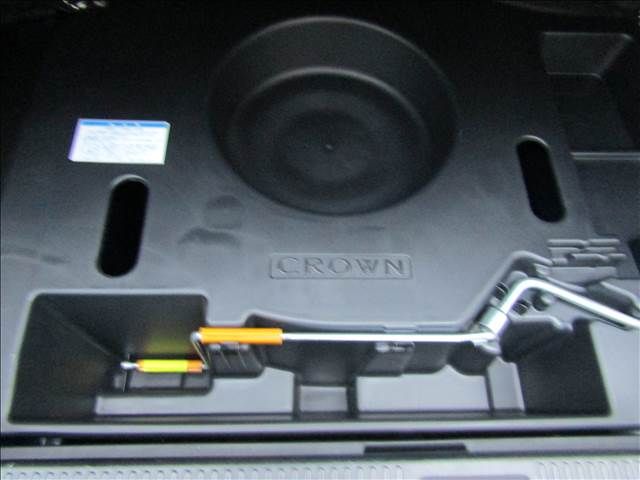 TOYOTA CROWN sedan 2001