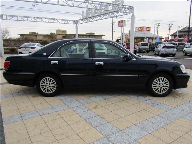 TOYOTA CROWN sedan 2001