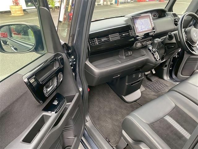 HONDA N BOX CUSTOM 2022