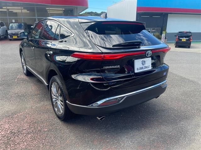 TOYOTA HARRIER HYBRID 2023