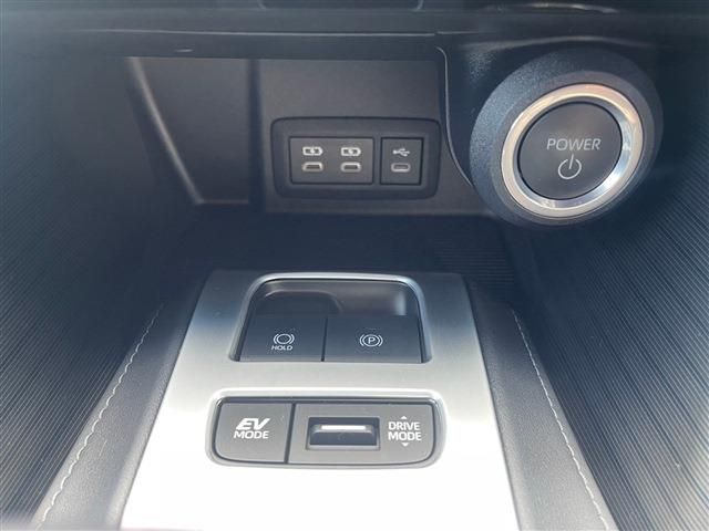 TOYOTA HARRIER HYBRID 2023