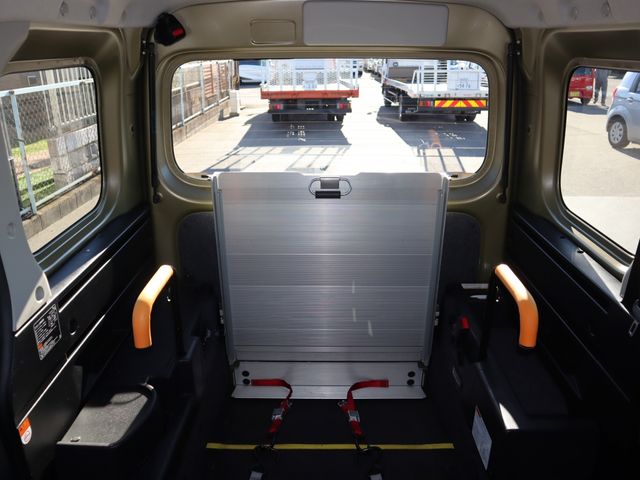 DAIHATSU ATRAI van 2022