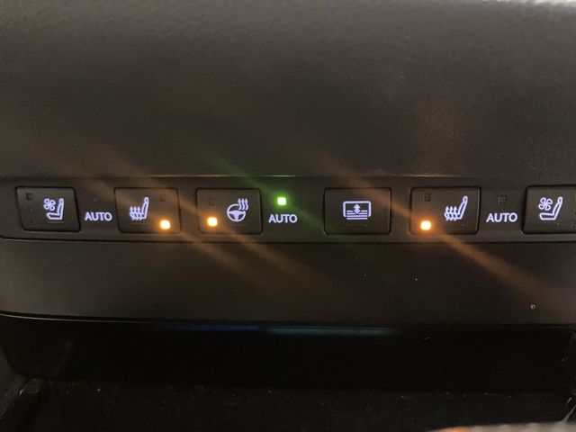 TOYOTA LEXUS ES300h 2023