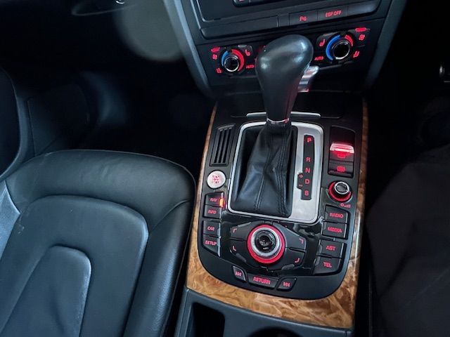 AUDI AUDI A4 AVANT 2010