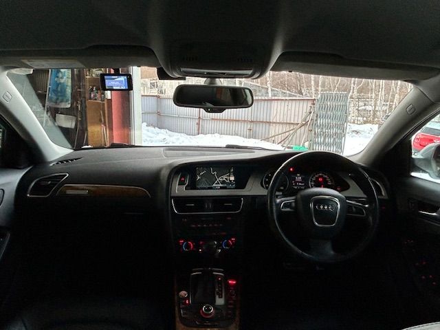 AUDI AUDI A4 AVANT 2010