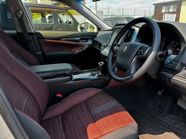 TOYOTA CROWN sedan 2013