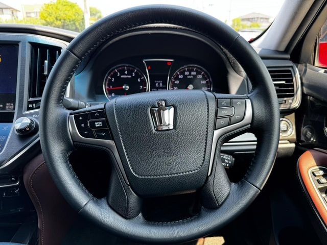 TOYOTA CROWN sedan 2013