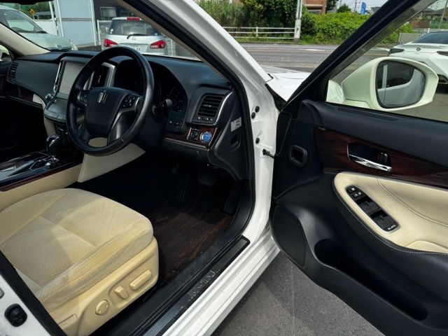 TOYOTA CROWN sedan hybrid 2013