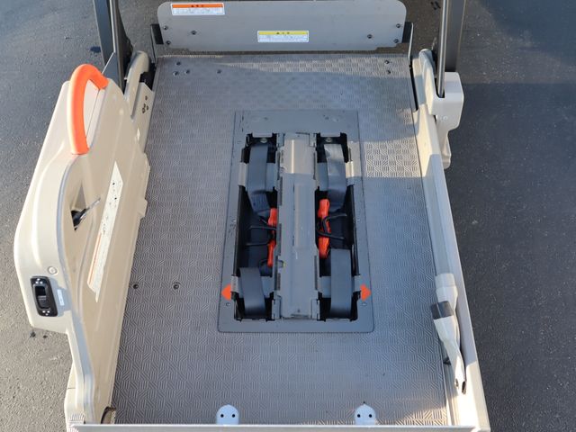 NISSAN NV350 CARAVAN 2016