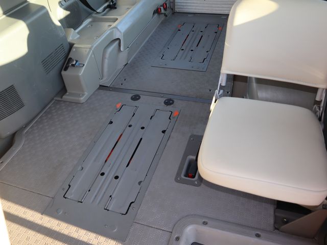 NISSAN NV350 CARAVAN 2016