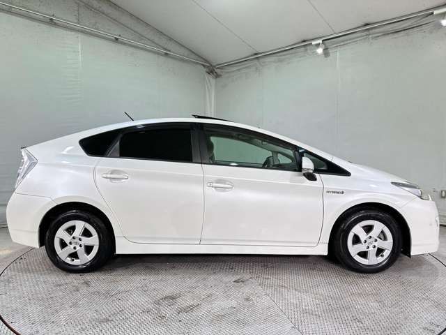 TOYOTA PRIUS 2010
