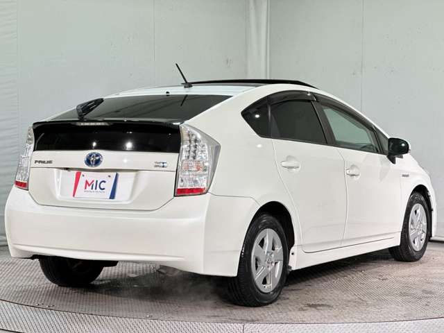TOYOTA PRIUS 2010
