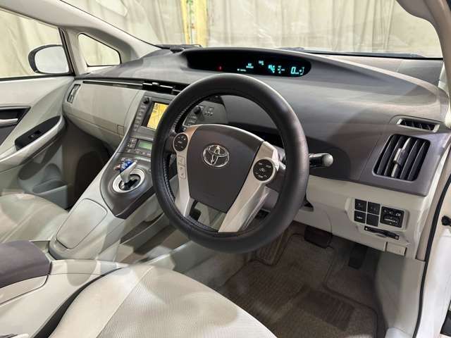 TOYOTA PRIUS 2010