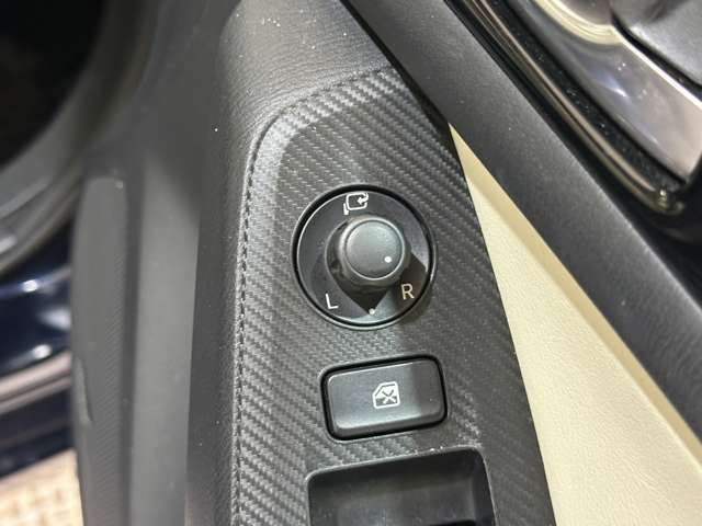 MAZDA AXELA HYBRID 2013