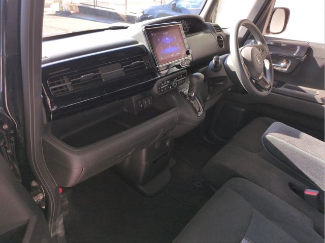 HONDA N BOX CUSTOM 2021