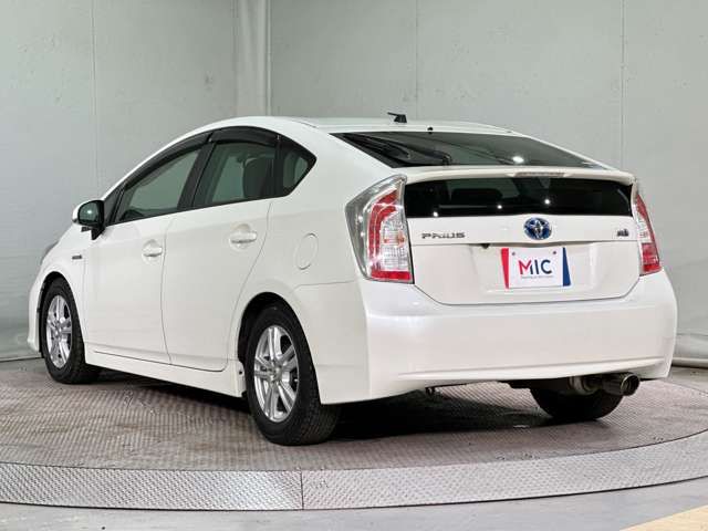 TOYOTA PRIUS 2012