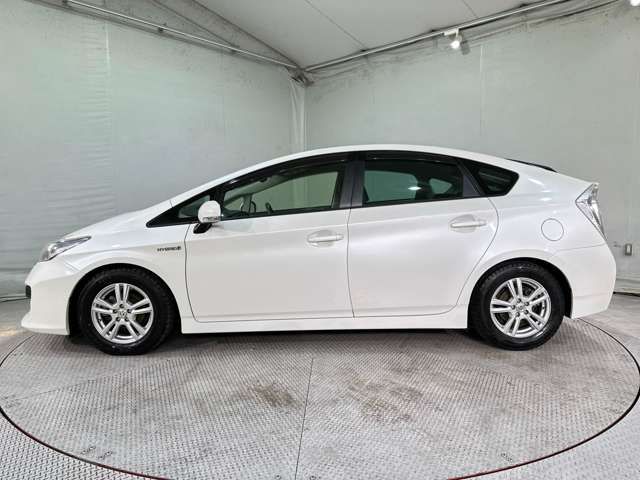 TOYOTA PRIUS 2012