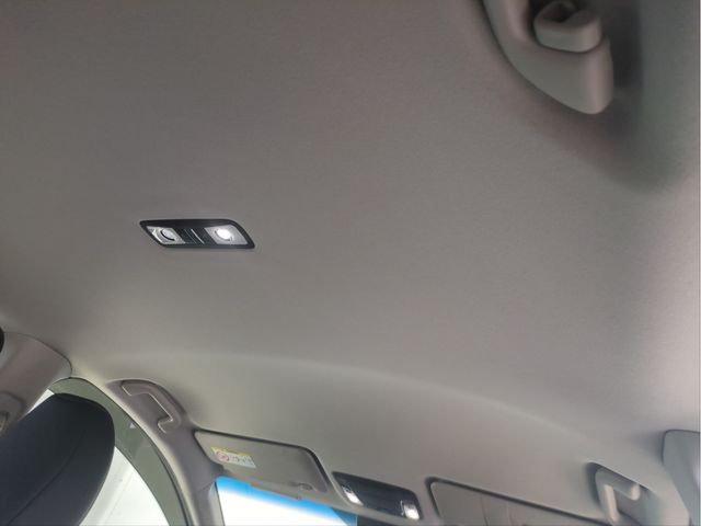 HONDA VEZEL HYBRID 2014