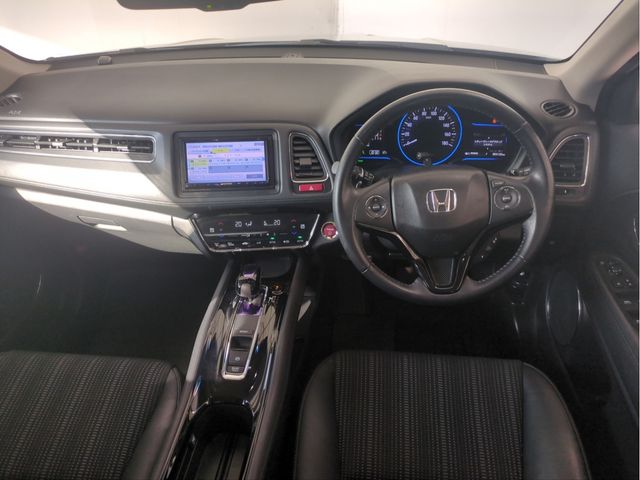 HONDA VEZEL HYBRID 2014