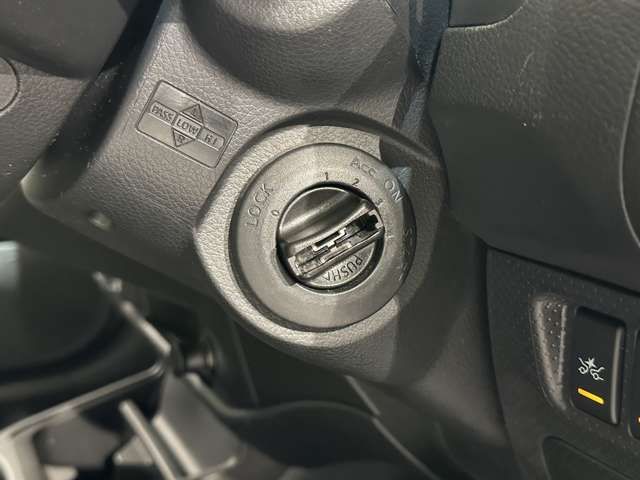 NISSAN NV150 AD 2WD 2020